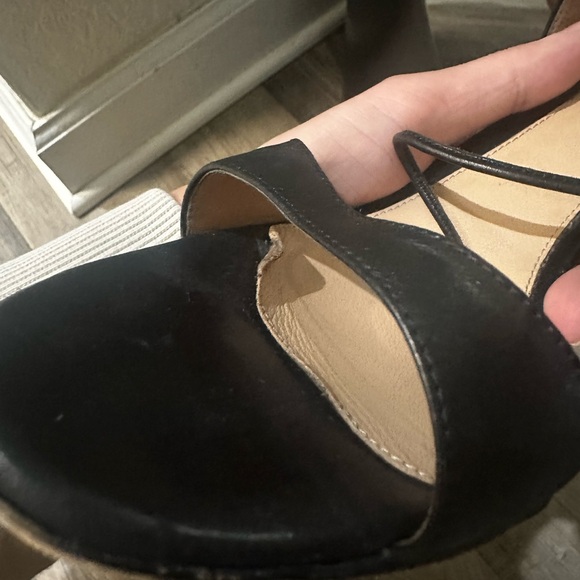 Gianvito Rossi Elegant Black Stiletto Heels 39 - Picture 6 of 16